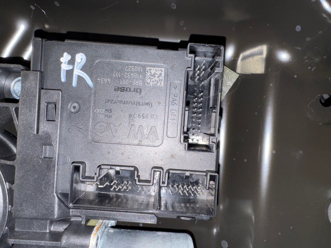 Стеклоподъемник, 2860 рублей, Красноярск