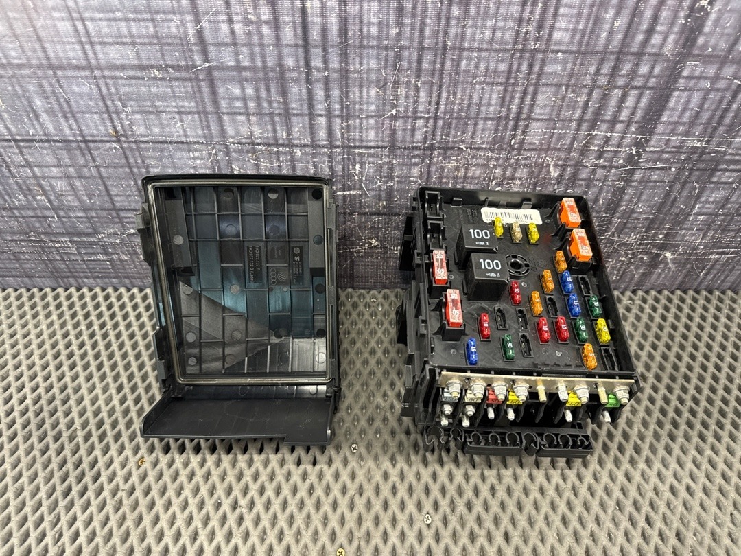 Блок предохранителей, 2820 рублей, Красноярск