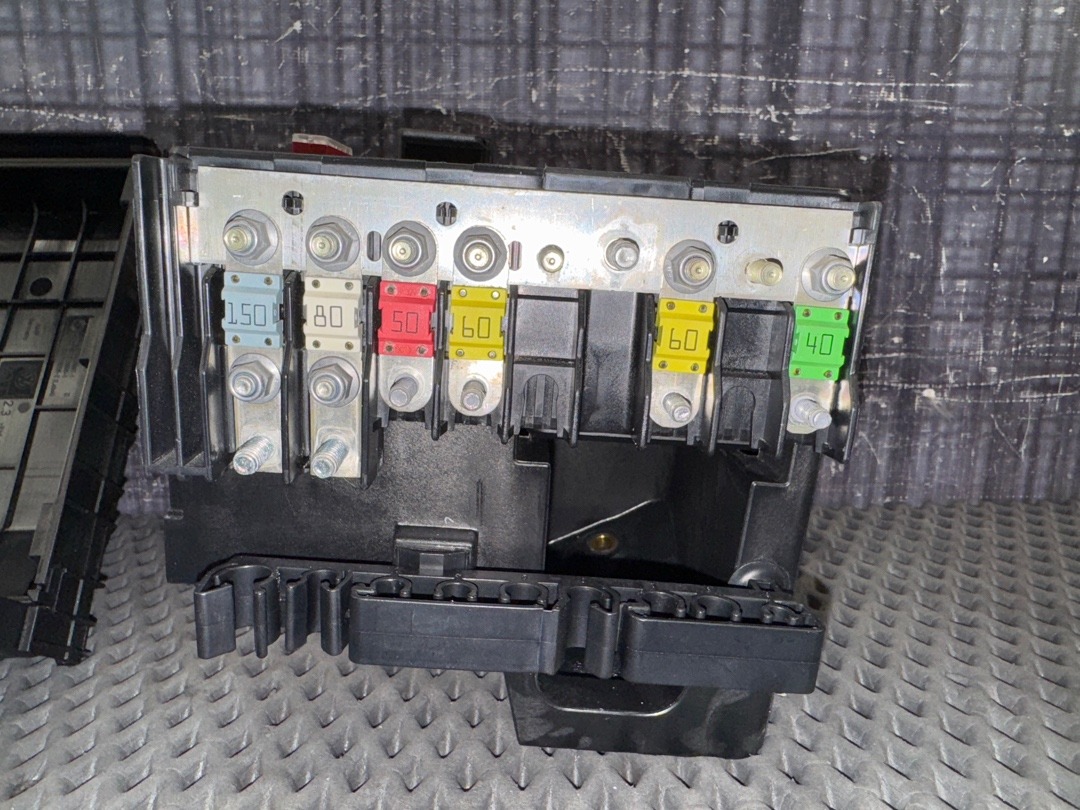 Блок предохранителей, 2820 рублей, Красноярск