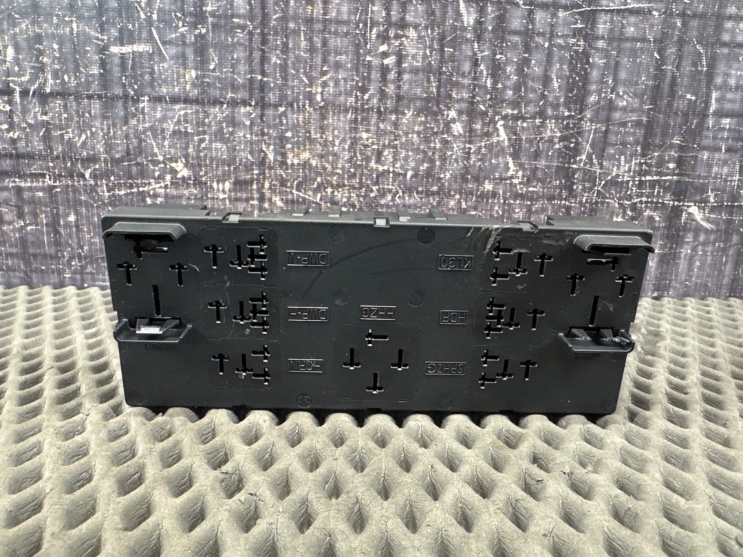 Блок управления бортовой сети, 3210 рублей, Красноярск