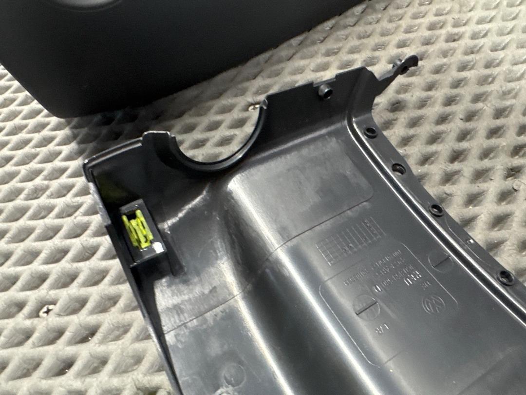 Кожух рулевой колонки, 1420 рублей, Красноярск