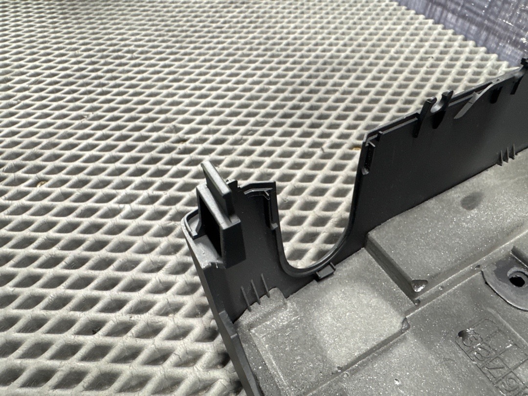 Кожух рулевой колонки, 1420 рублей, Красноярск