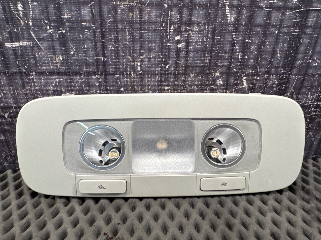 Плафон салона, 1340 рублей, Красноярск