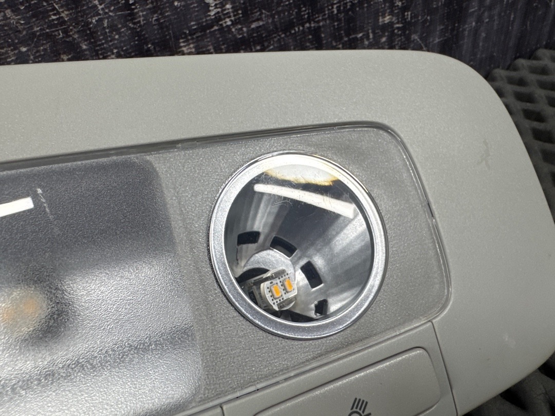 Плафон салона, 1340 рублей, Красноярск