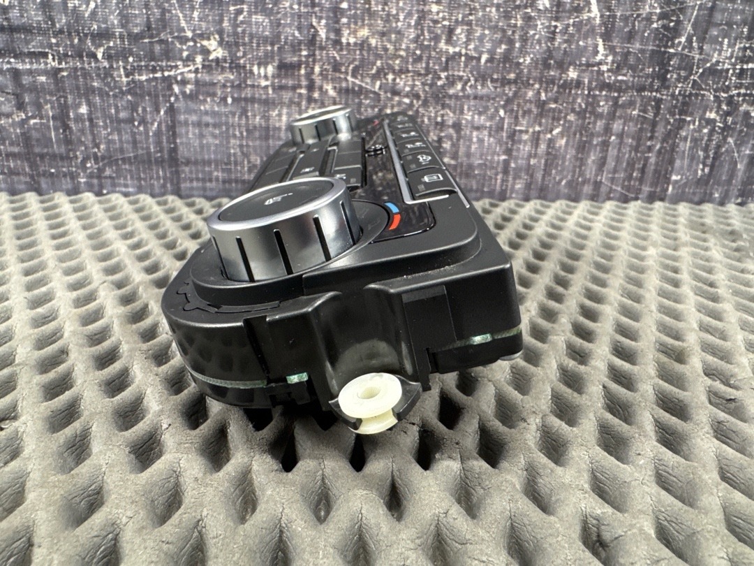 Блок управления климат-контролем, 3170 рублей, Красноярск