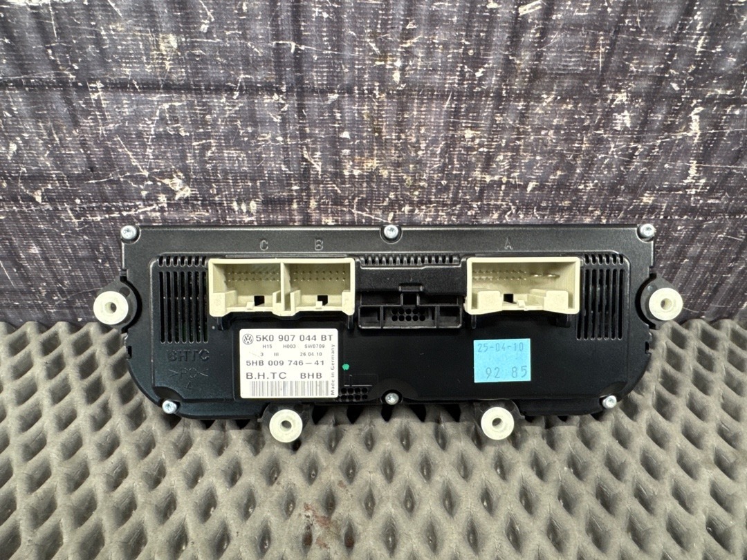 Блок управления климат-контролем, 3170 рублей, Красноярск