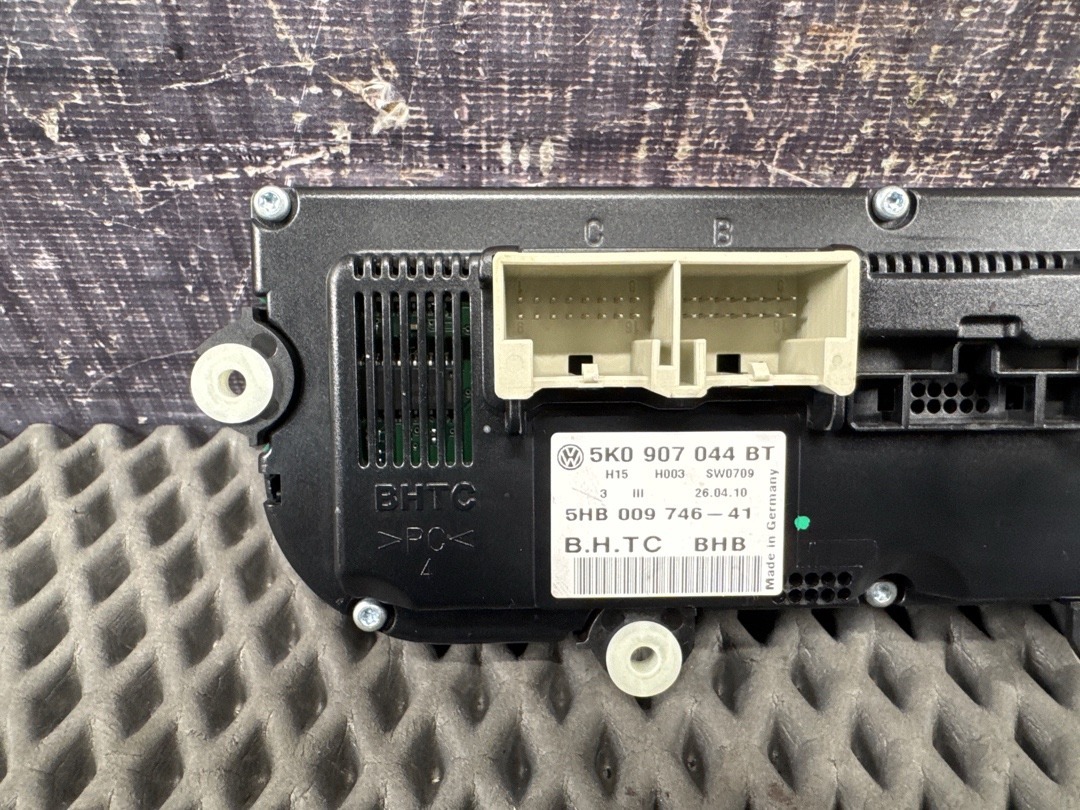 Блок управления климат-контролем, 3170 рублей, Красноярск