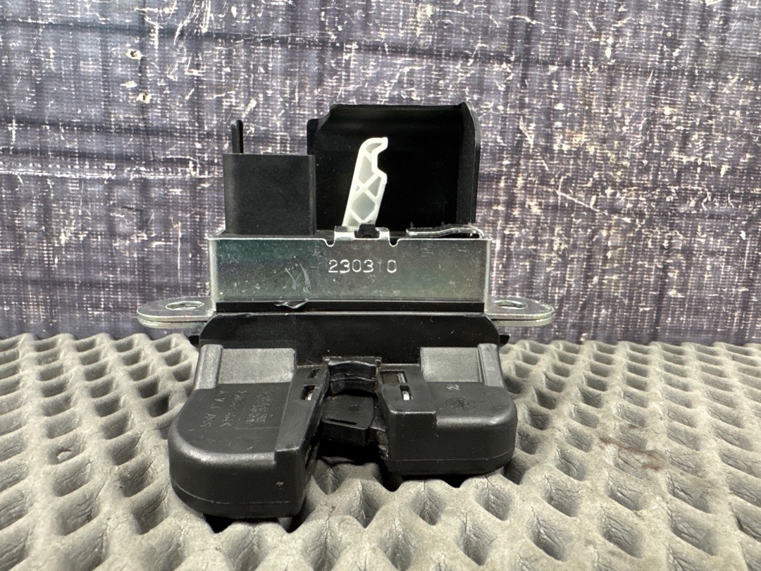 Замок крышки багажника, 3220 рублей, Красноярск