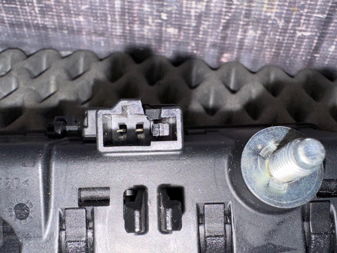 Кнопка открывания багажника, 1860 рублей, Красноярск