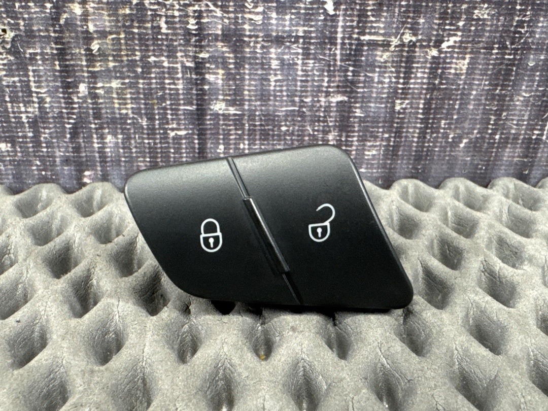 Кнопка центрального замка, 540 рублей, Красноярск