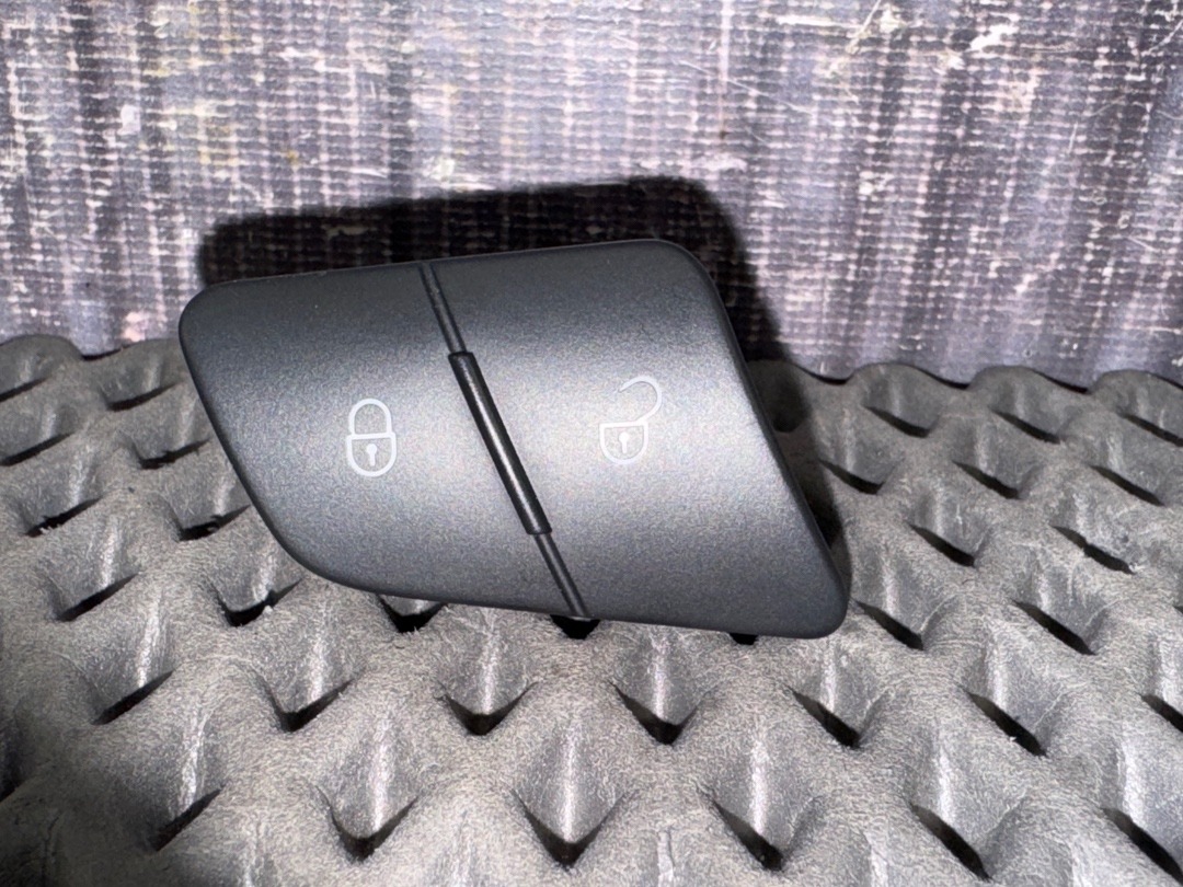 Кнопка центрального замка, 540 рублей, Красноярск