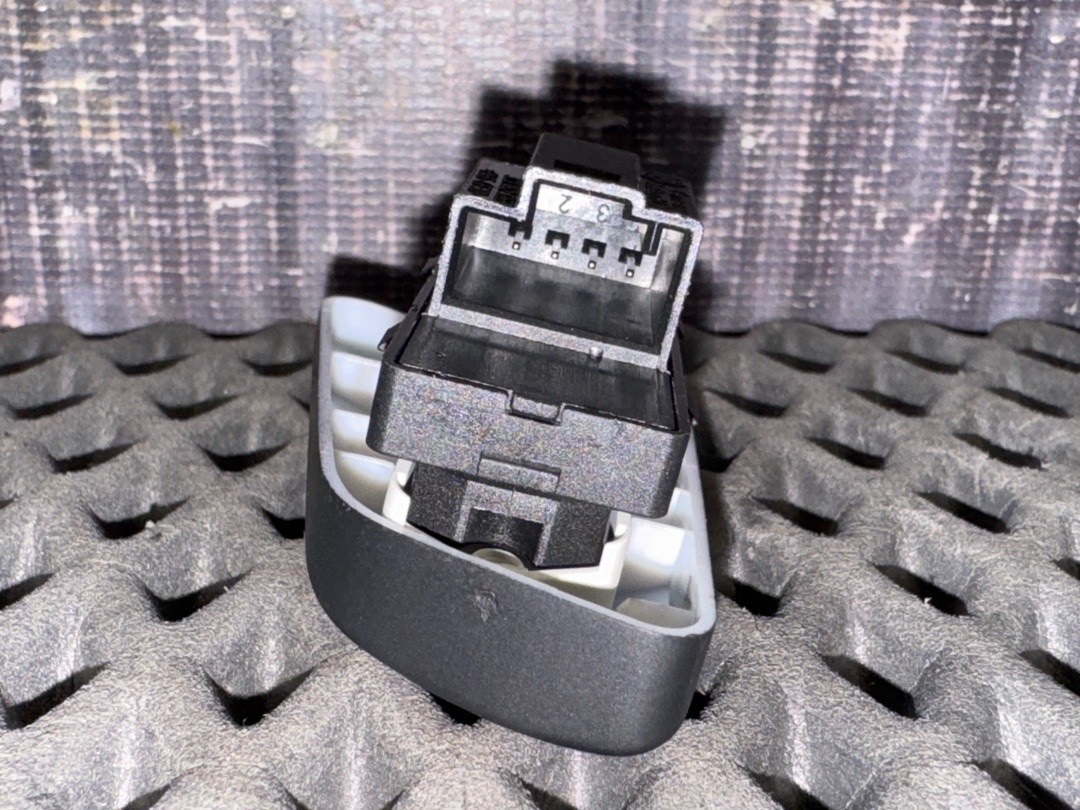 Кнопка центрального замка, 540 рублей, Красноярск