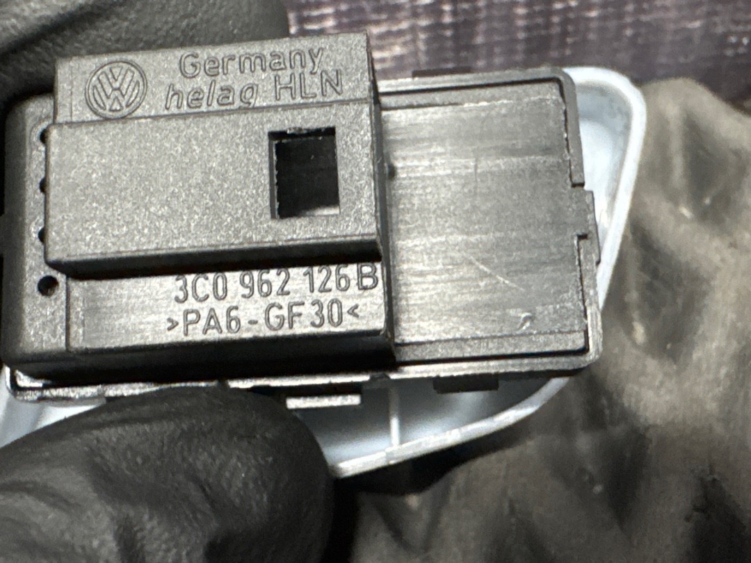 Кнопка центрального замка, 540 рублей, Красноярск