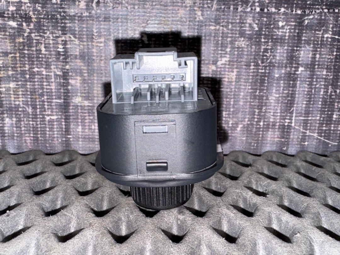 Кнопка регулировки зеркал, 1670 рублей, Красноярск