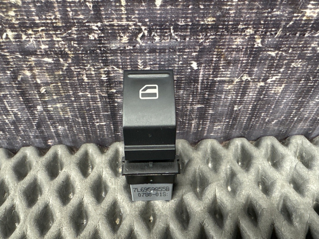 Кнопка стеклоподъемника, 730 рублей, Красноярск