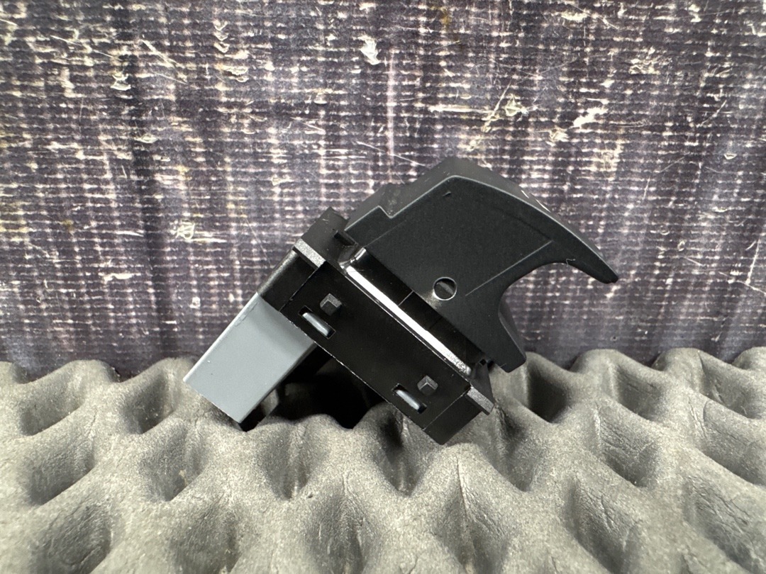 Кнопка стеклоподъемника, 730 рублей, Красноярск