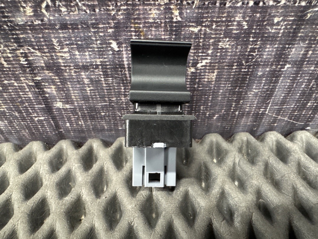 Кнопка стеклоподъемника, 730 рублей, Красноярск