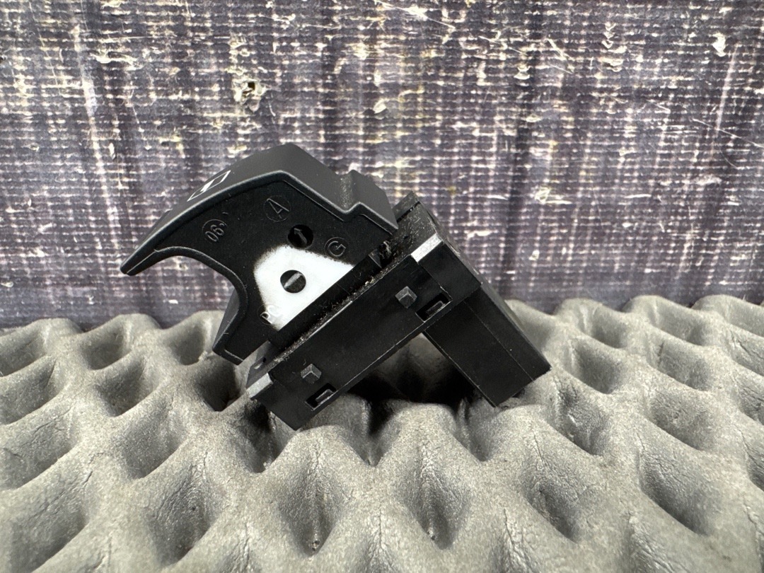 Кнопка стеклоподъемника, 730 рублей, Красноярск