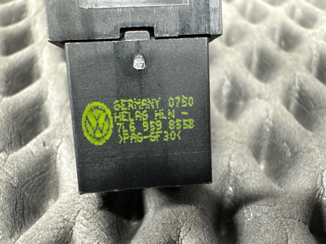 Кнопка стеклоподъемника, 730 рублей, Красноярск