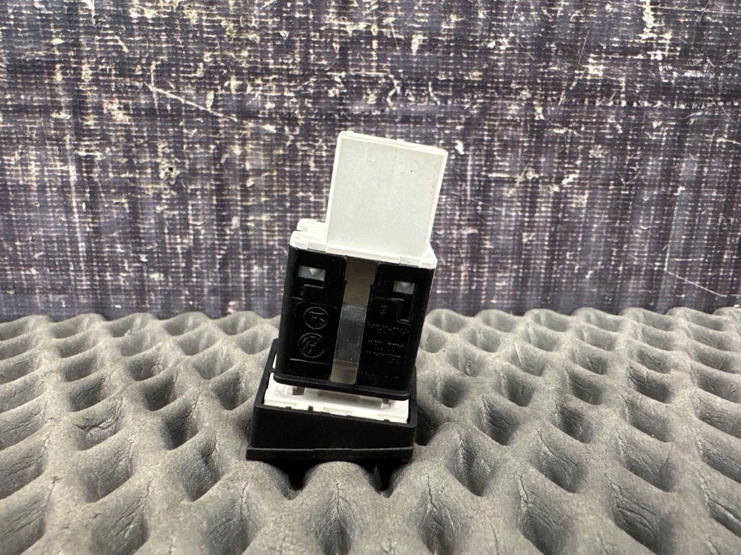 Кнопка ESP, 970 рублей, Красноярск