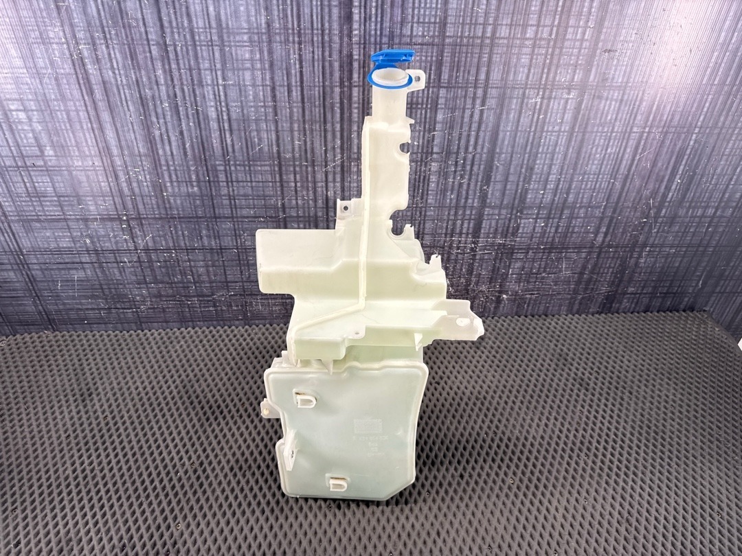 Бачок омывателя, 3370 рублей, Красноярск