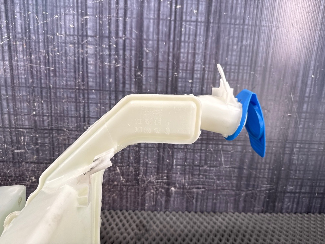 Бачок омывателя, 3370 рублей, Красноярск