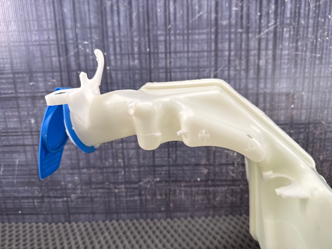 Бачок омывателя, 3370 рублей, Красноярск