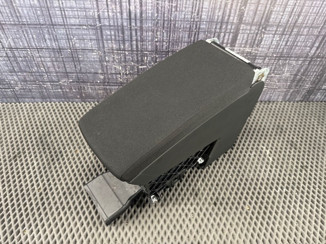 Подлокотник, 4210 рублей, Красноярск