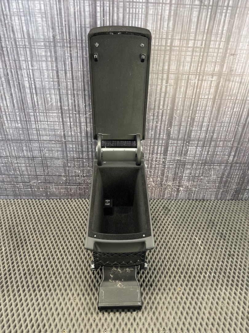 Подлокотник, 4210 рублей, Красноярск