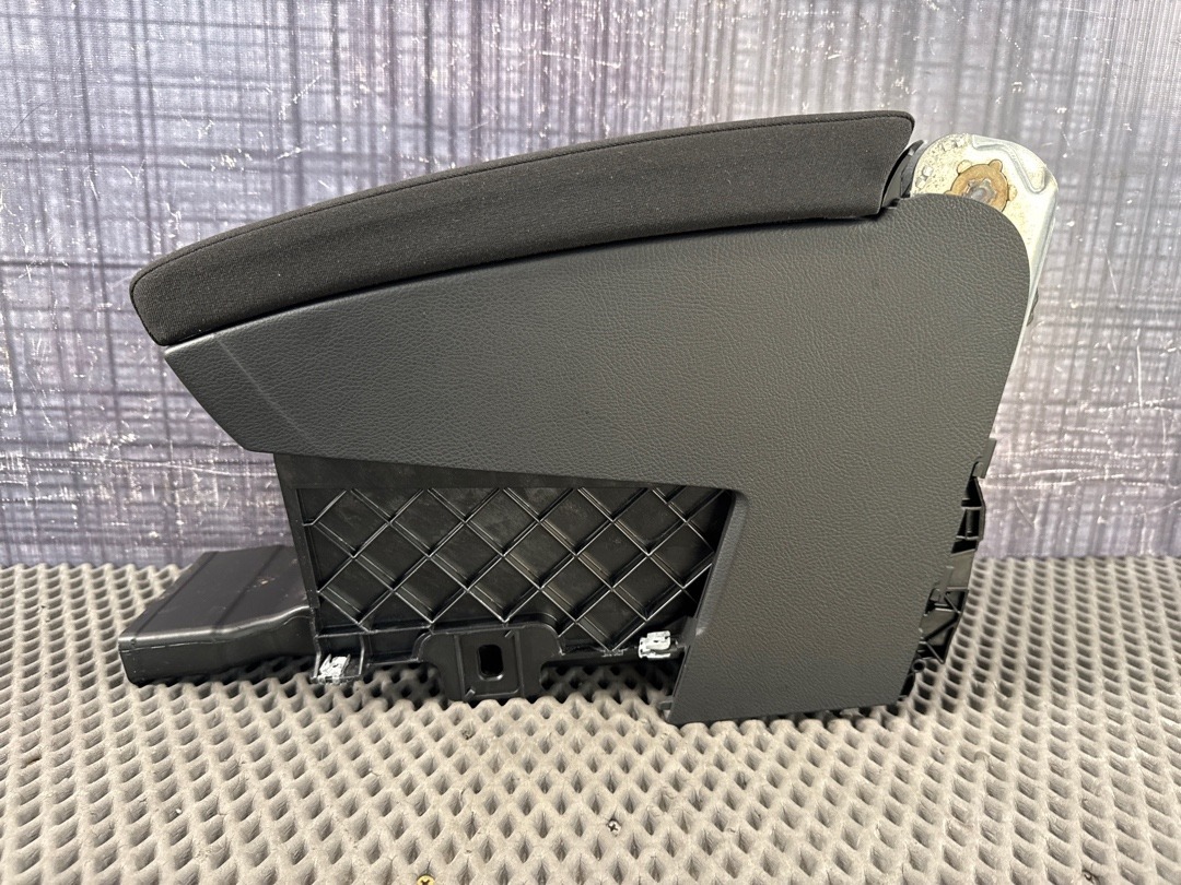 Подлокотник, 4210 рублей, Красноярск