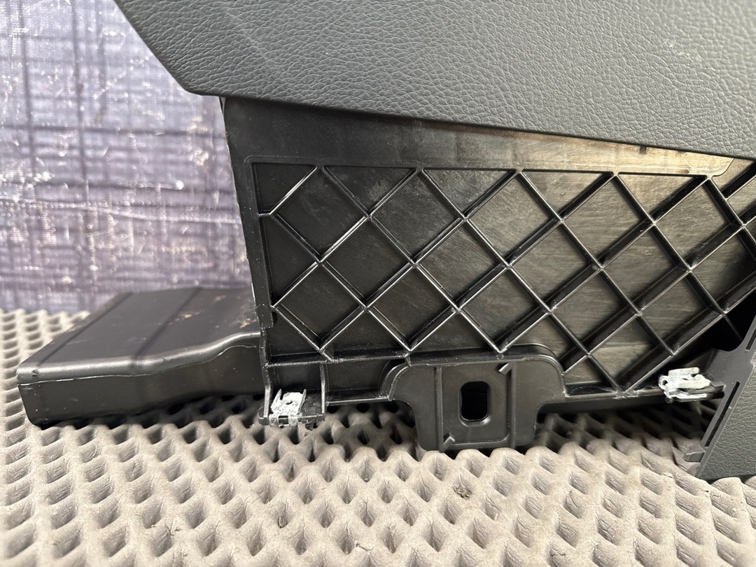 Подлокотник, 4210 рублей, Красноярск