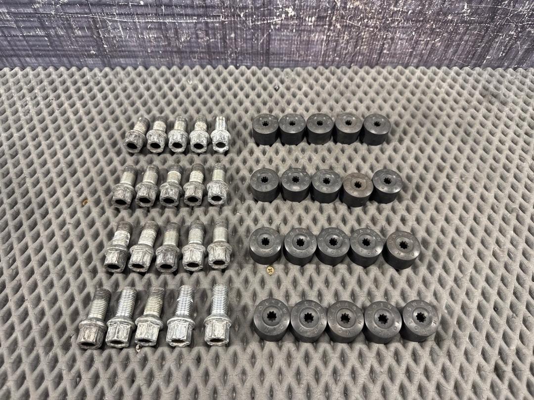 Комплект колесных болтов, 3720 рублей, Красноярск