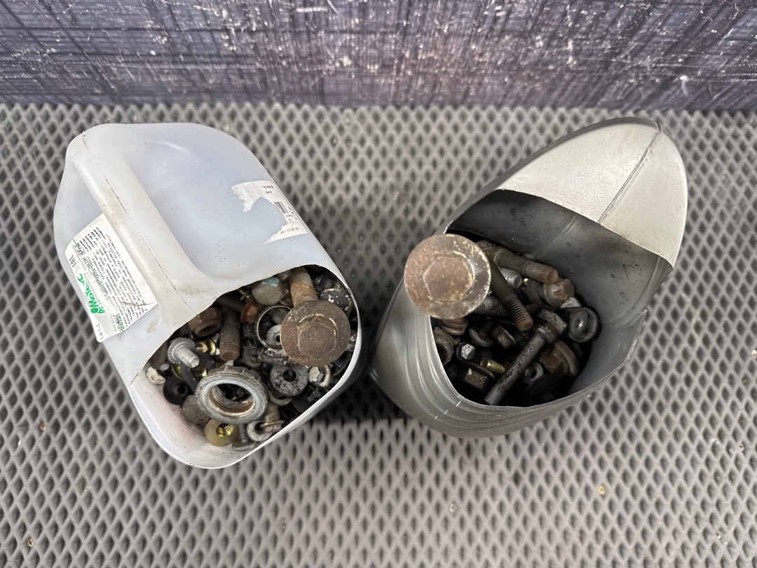 Болты и гайки, 4730 рублей, Красноярск