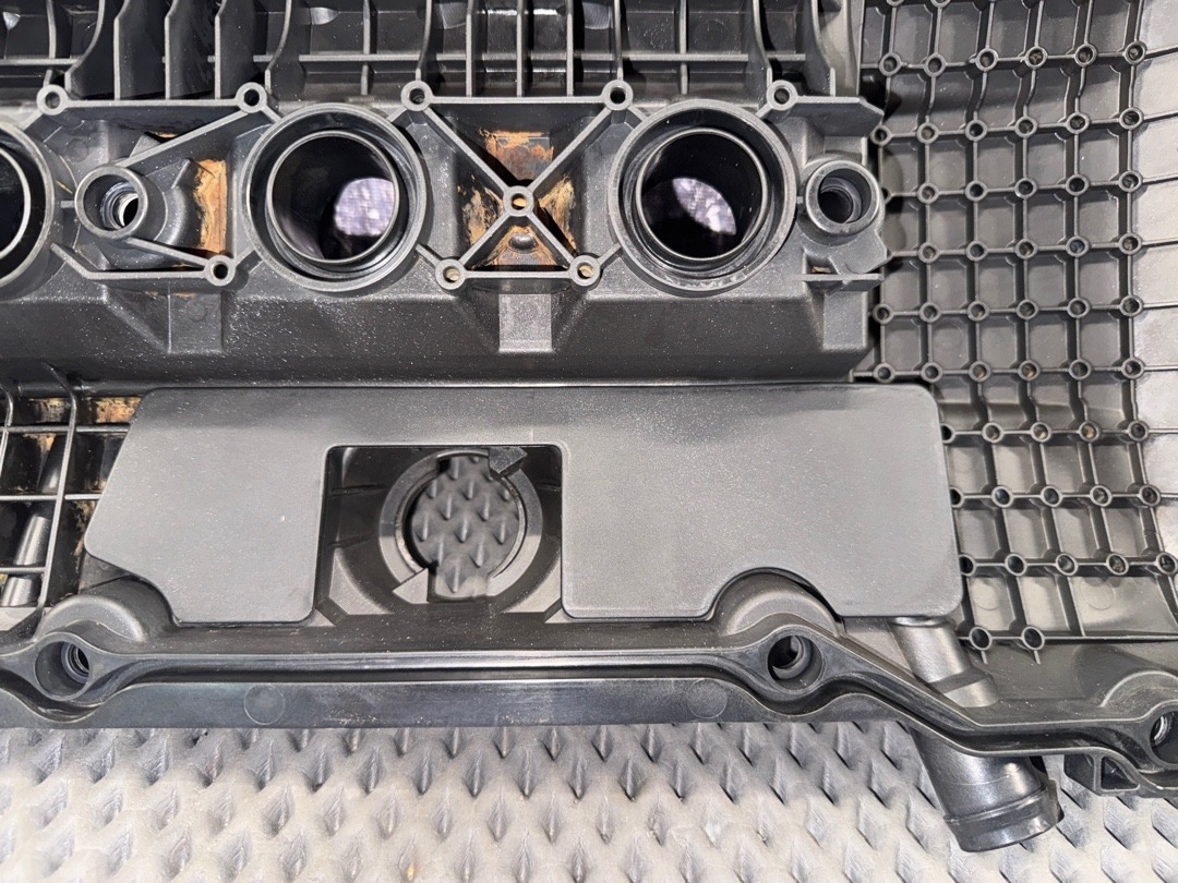 Крышка клапанов, 10490 рублей, Красноярск