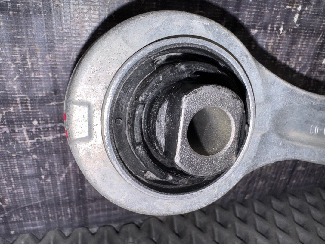 Рычаг подвески, 4430 рублей, Красноярск