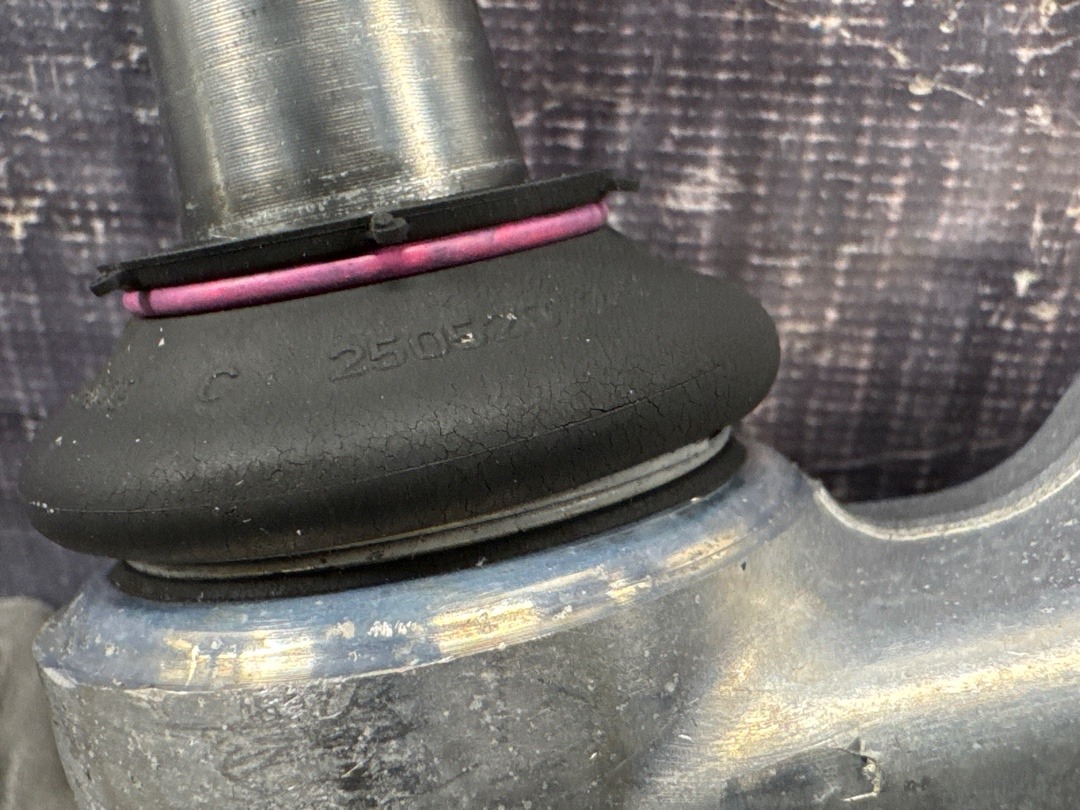 Рычаг подвески, 4430 рублей, Красноярск