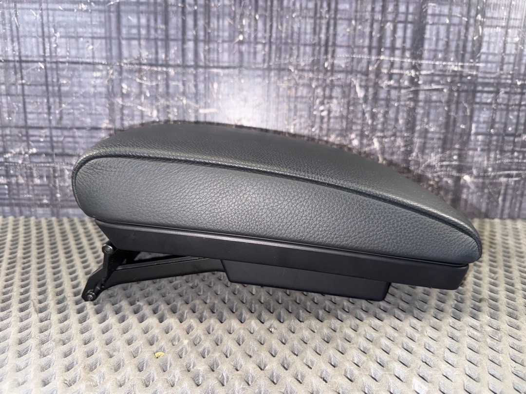 Подлокотник, 3670 рублей, Красноярск