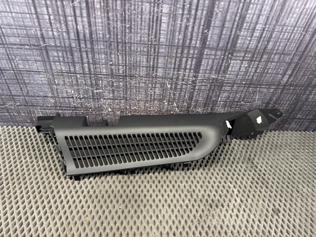 Пластик багажника, 720 рублей, Красноярск