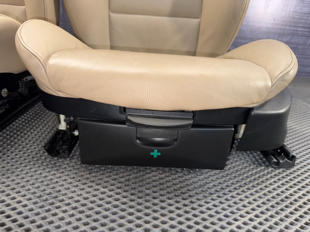 Комплект сидений, 67480 рублей, Красноярск