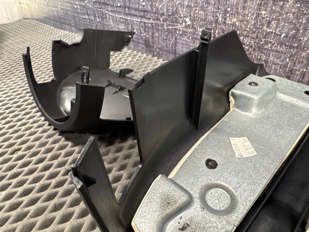 Кожух рулевой колонки, 880 рублей, Красноярск