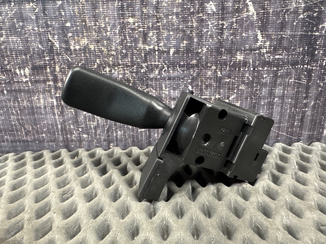 Подрулевой переключатель, 460 рублей, Красноярск