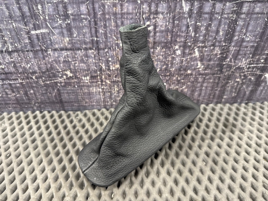 Кожух рычага ручного тормоза, 1130 рублей, Красноярск