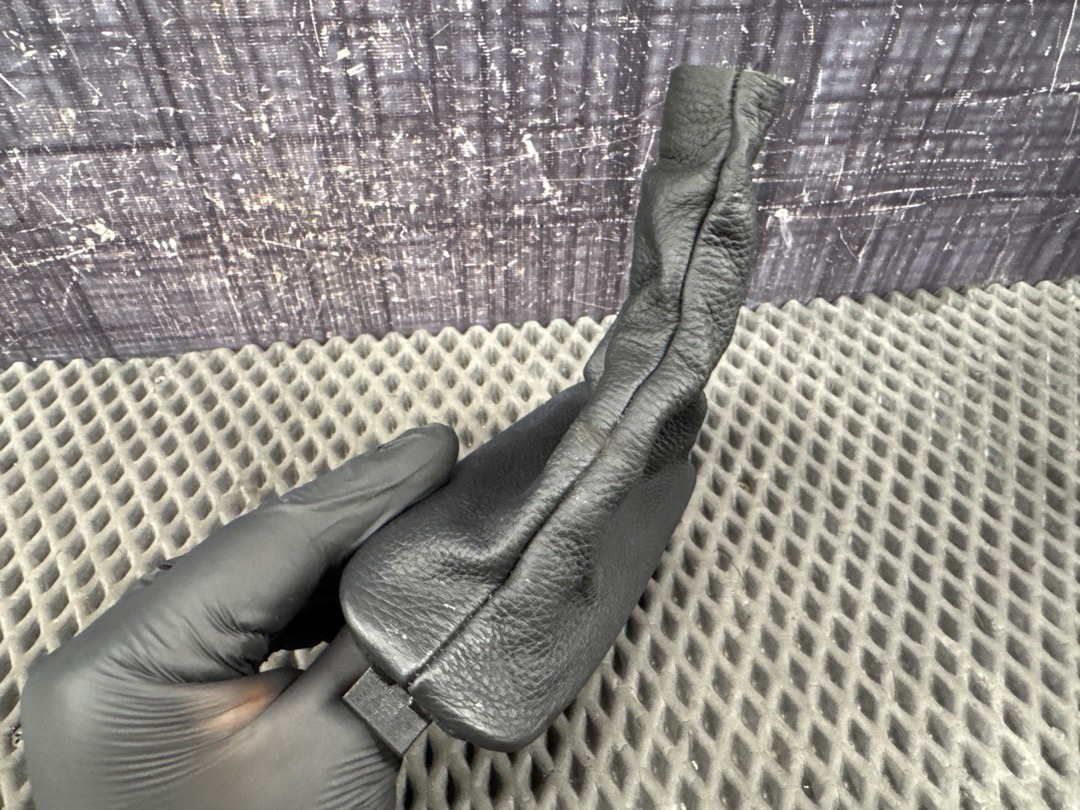 Кожух рычага ручного тормоза, 1130 рублей, Красноярск