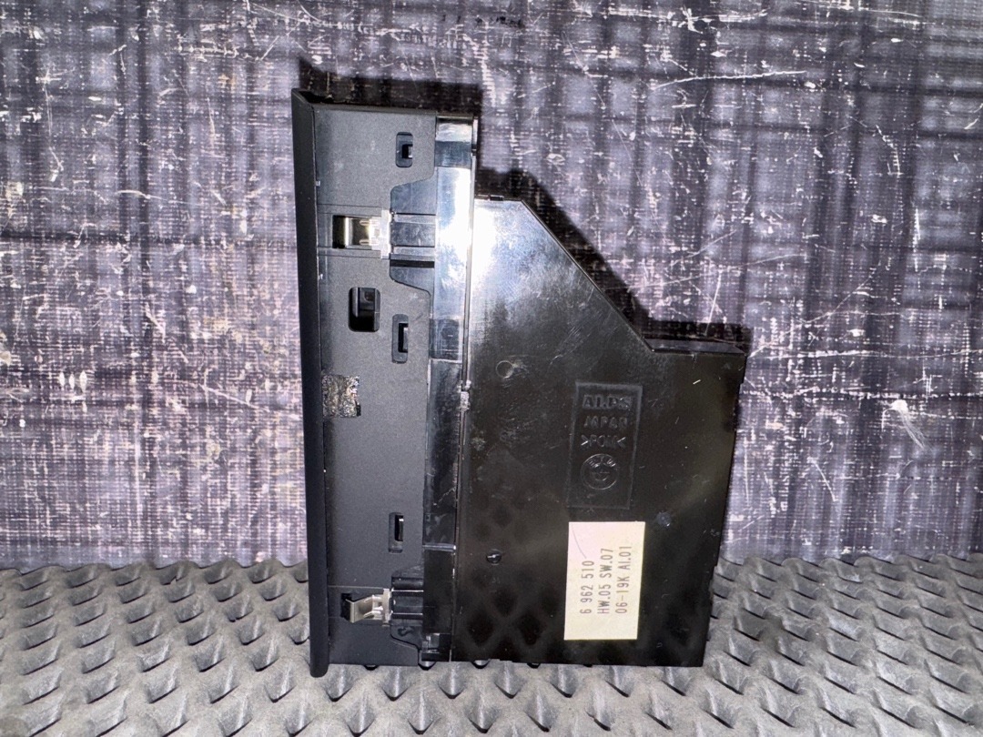 Кнопка стеклоподъемника, 1240 рублей, Красноярск