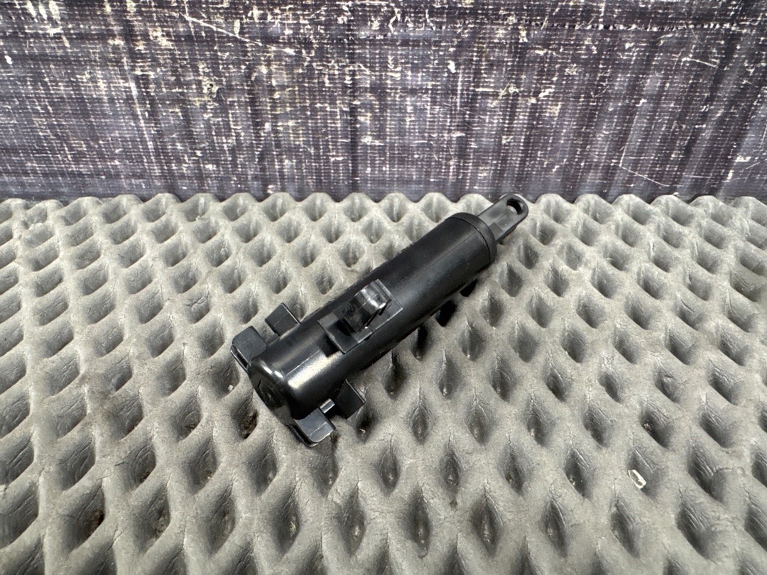 Амортизатор бардачка, 1320 рублей, Красноярск