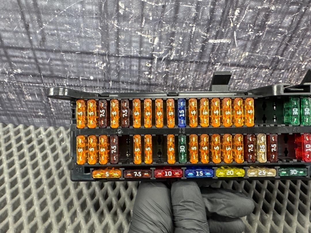 Блок предохранителей, 2150 рублей, Красноярск