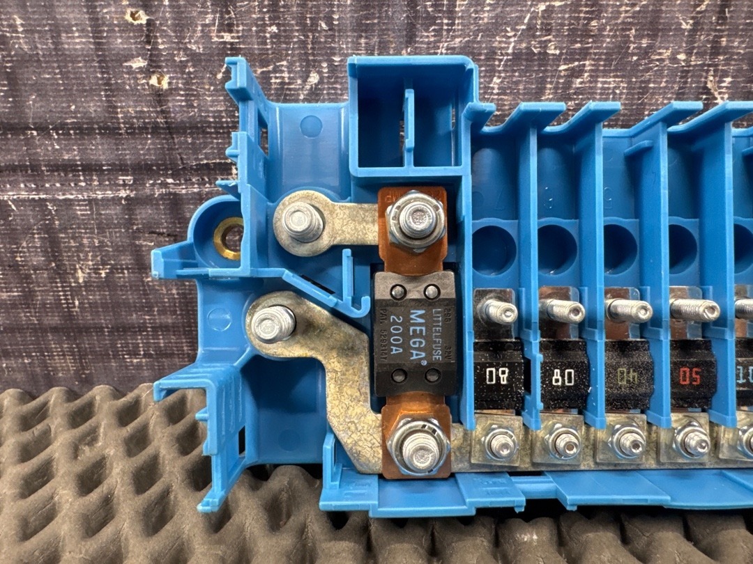 Блок предохранителей, 1230 рублей, Красноярск