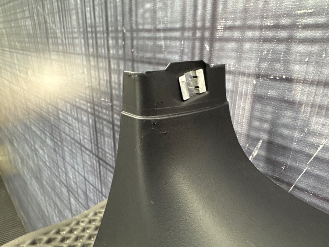 Пластик крышки багажника, 860 рублей, Красноярск