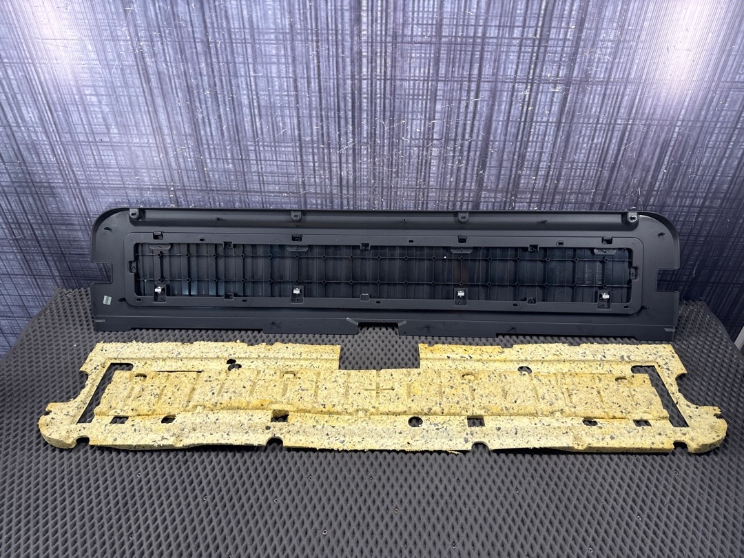 Обшивка крышки багажника, 1420 рублей, Красноярск