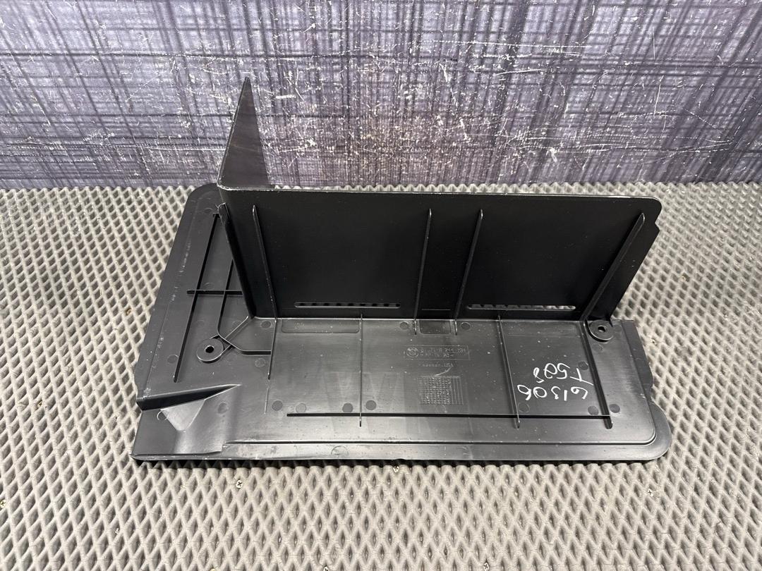 Пластик багажника, 680 рублей, Красноярск